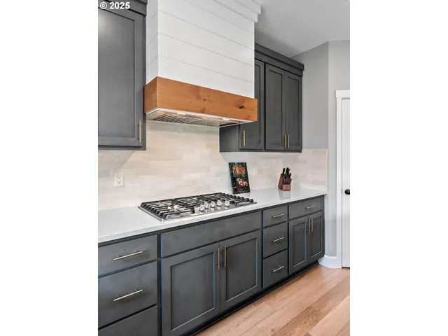 $725,000 | 8102 Northeast 168th Avenue, Vancouver, WA 98682