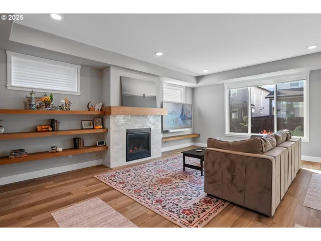 $725,000 | 8102 Northeast 168th Avenue, Vancouver, WA 98682