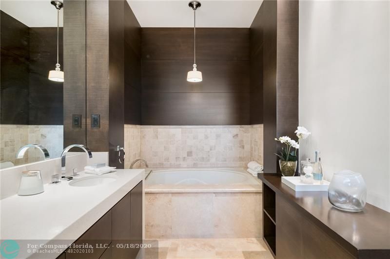 265 West Heather Drive Key Biscayne, FL 33149 - Photo 48 of 55