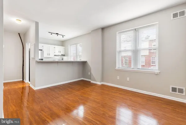 $1,495 | 1726 West 8th Street, Unit 1, Wilmington, DE 19805