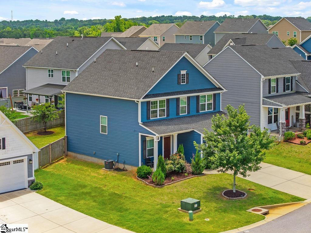 202 Huron Way Greenville, SC 29607 - Photo 1 of 37 Gallery Image 1