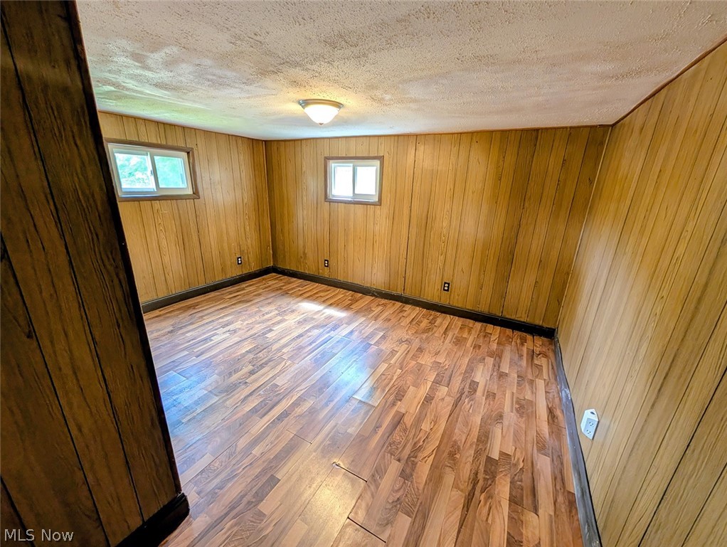 3102 Canton Road Northwest Carrollton, OH 44615 - Photo 13 of 35
