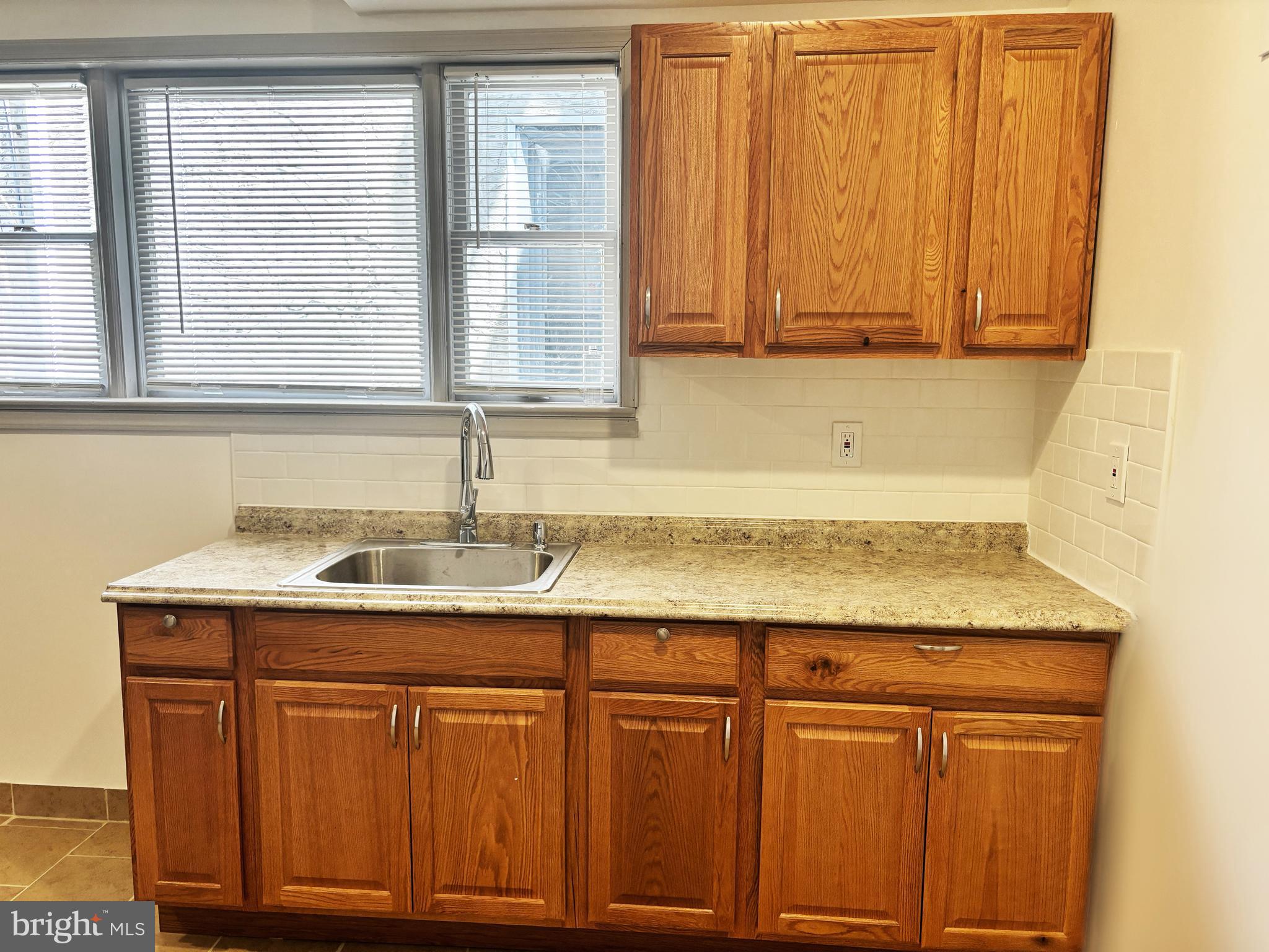 5224 Duffield Street Philadelphia, PA 19124 - Photo 8 of 31 Gallery Image 8