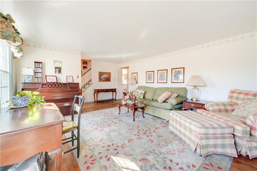 146 Morrison Drive Pittsburgh, PA 15216 - Photo 2 of 25 a living room with furniture and a table