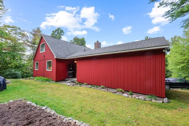 $439,000 | 248 Barton Avenue, Belchertown, MA 01007