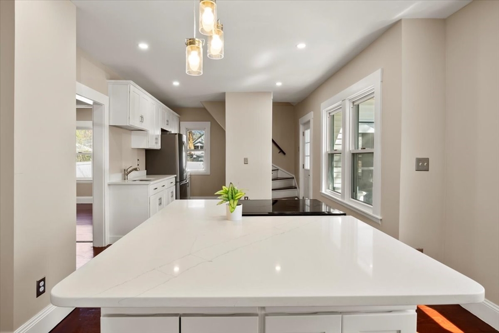 65 Wellington Street Springfield, MA 01109 - Photo 12 of 39 Gallery Image 12