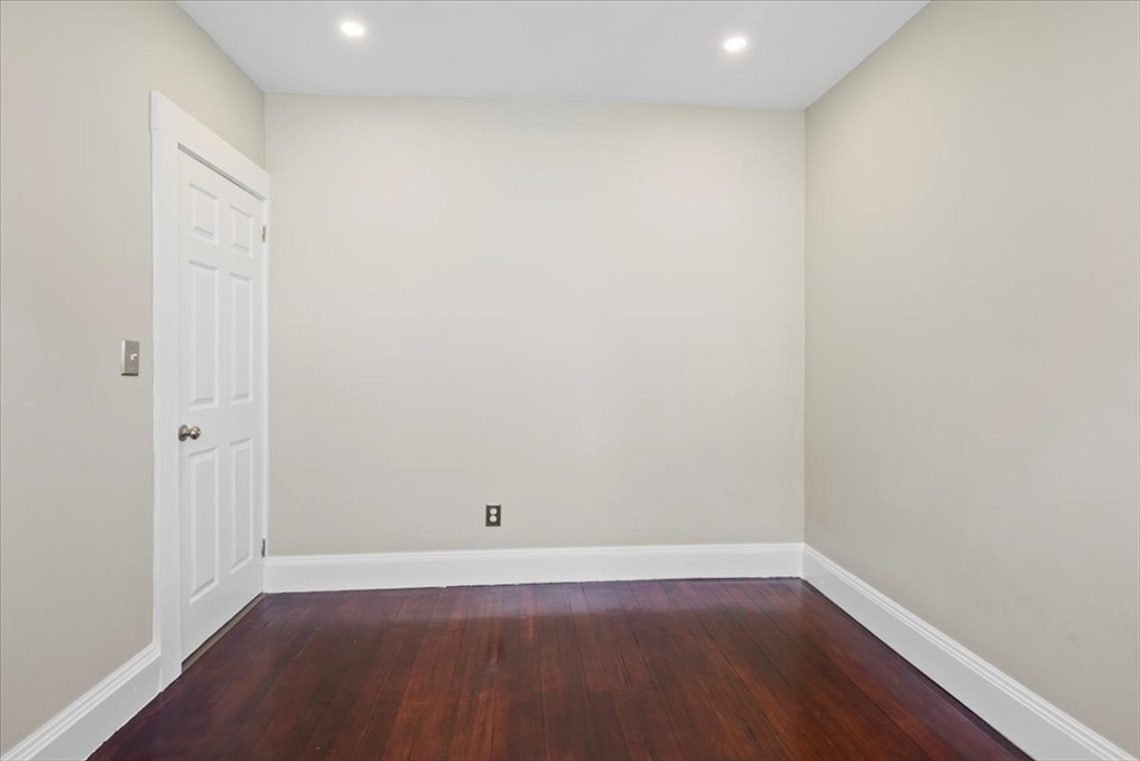 65 Wellington Street Springfield, MA 01109 - Photo 23 of 39 Gallery Image 23
