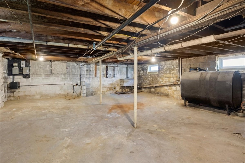 65 Wellington Street Springfield, MA 01109 - Photo 34 of 39 Gallery Image 34