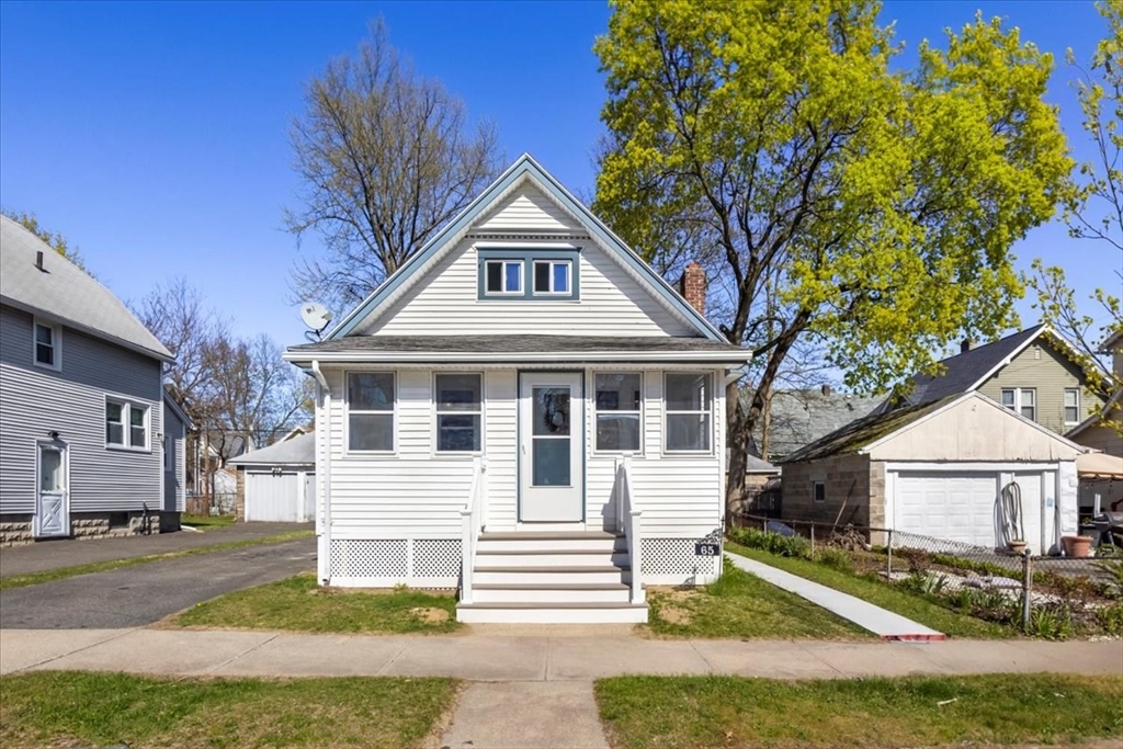 65 Wellington Street Springfield, MA 01109 - Photo 7 of 39 Gallery Image 7
