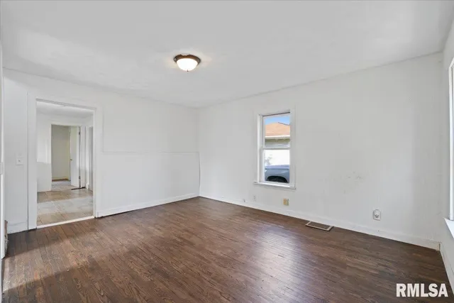 $90,000 | 336 East Ogden Avenue, Geneseo, IL 61254