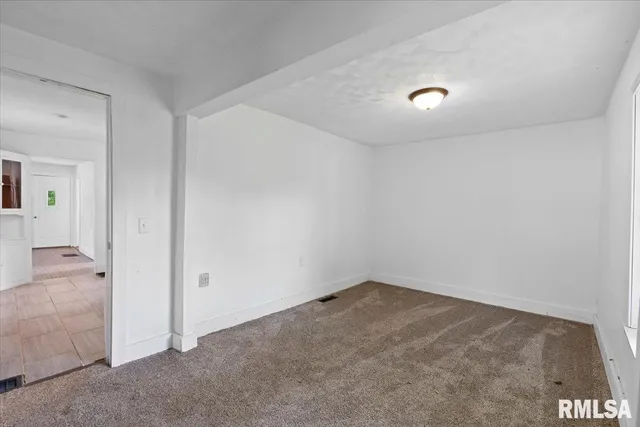 $90,000 | 336 East Ogden Avenue, Geneseo, IL 61254