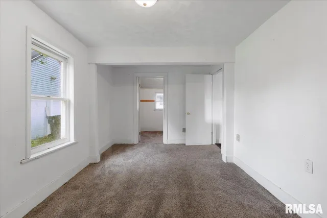 $90,000 | 336 East Ogden Avenue, Geneseo, IL 61254