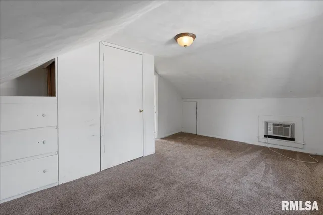 $90,000 | 336 East Ogden Avenue, Geneseo, IL 61254