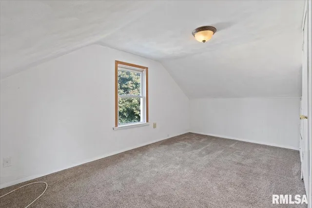 $90,000 | 336 East Ogden Avenue, Geneseo, IL 61254