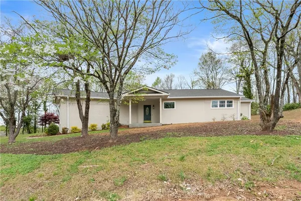 $1,900,000 | 664 Chenocetah Drive, Cornelia, GA 30531