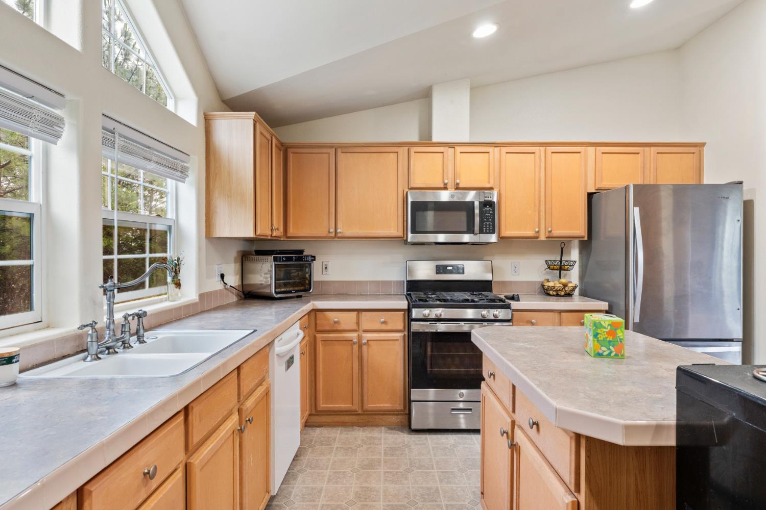 6212 Dark Canyon Road Placerville, CA 95667 - Photo 11 of 13