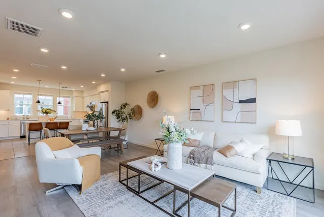$1,688,000 | 817 Galt Terrace, Unit 4, Sunnyvale, CA 94085