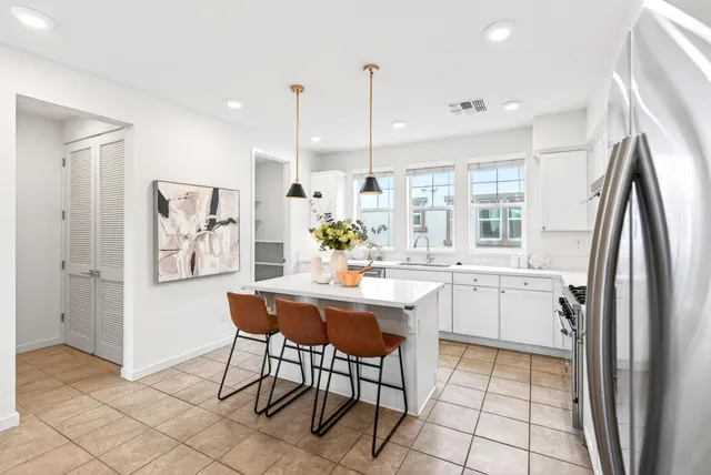 $1,688,000 | 817 Galt Terrace, Unit 4, Sunnyvale, CA 94085