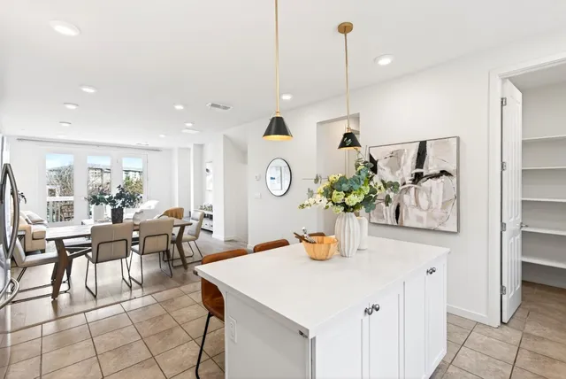 $1,688,000 | 817 Galt Terrace, Unit 4, Sunnyvale, CA 94085