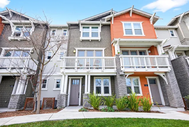 $1,688,000 | 817 Galt Terrace, Unit 4, Sunnyvale, CA 94085