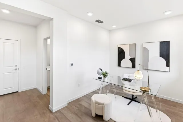 $1,688,000 | 817 Galt Terrace, Unit 4, Sunnyvale, CA 94085