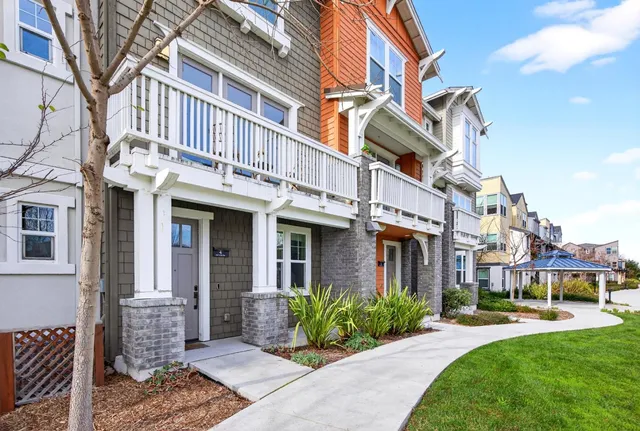 $1,688,000 | 817 Galt Terrace, Unit 4, Sunnyvale, CA 94085