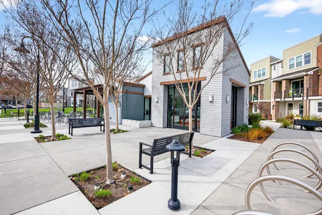 $1,688,000 | 817 Galt Terrace, Unit 4, Sunnyvale, CA 94085
