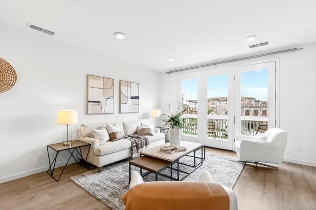 $1,688,000 | 817 Galt Terrace, Unit 4, Sunnyvale, CA 94085