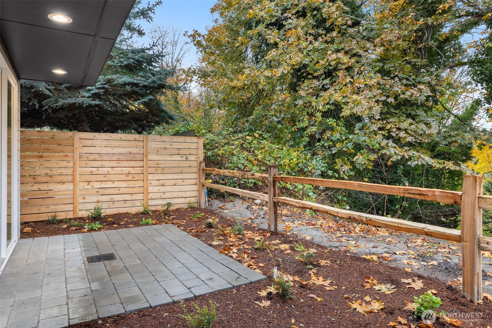 4411 21st Avenue Southwest Seattle, WA 98106 - Photo 21 of 25