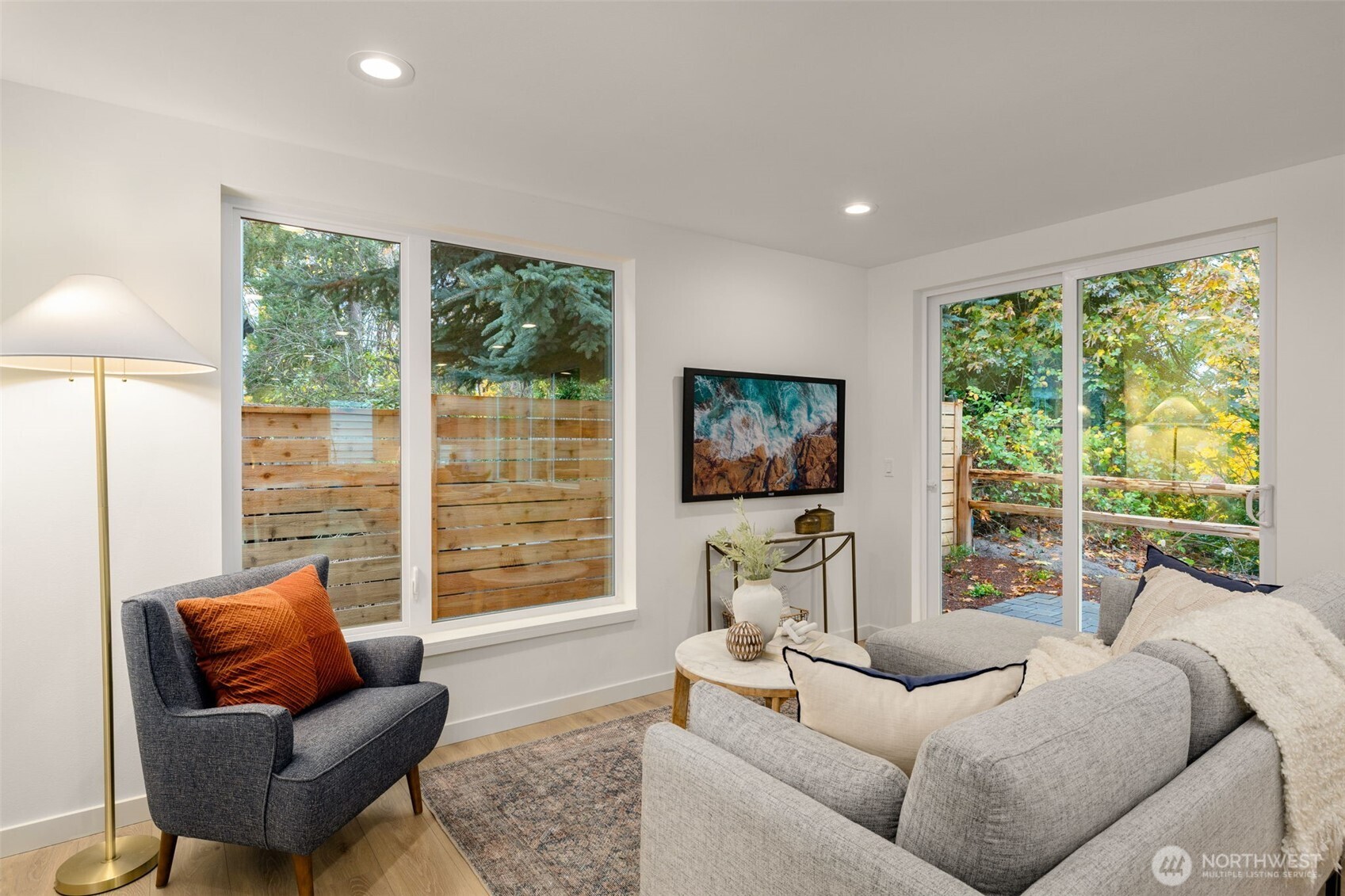 4411 21st Avenue Southwest Seattle, WA 98106 - Photo 4 of 25