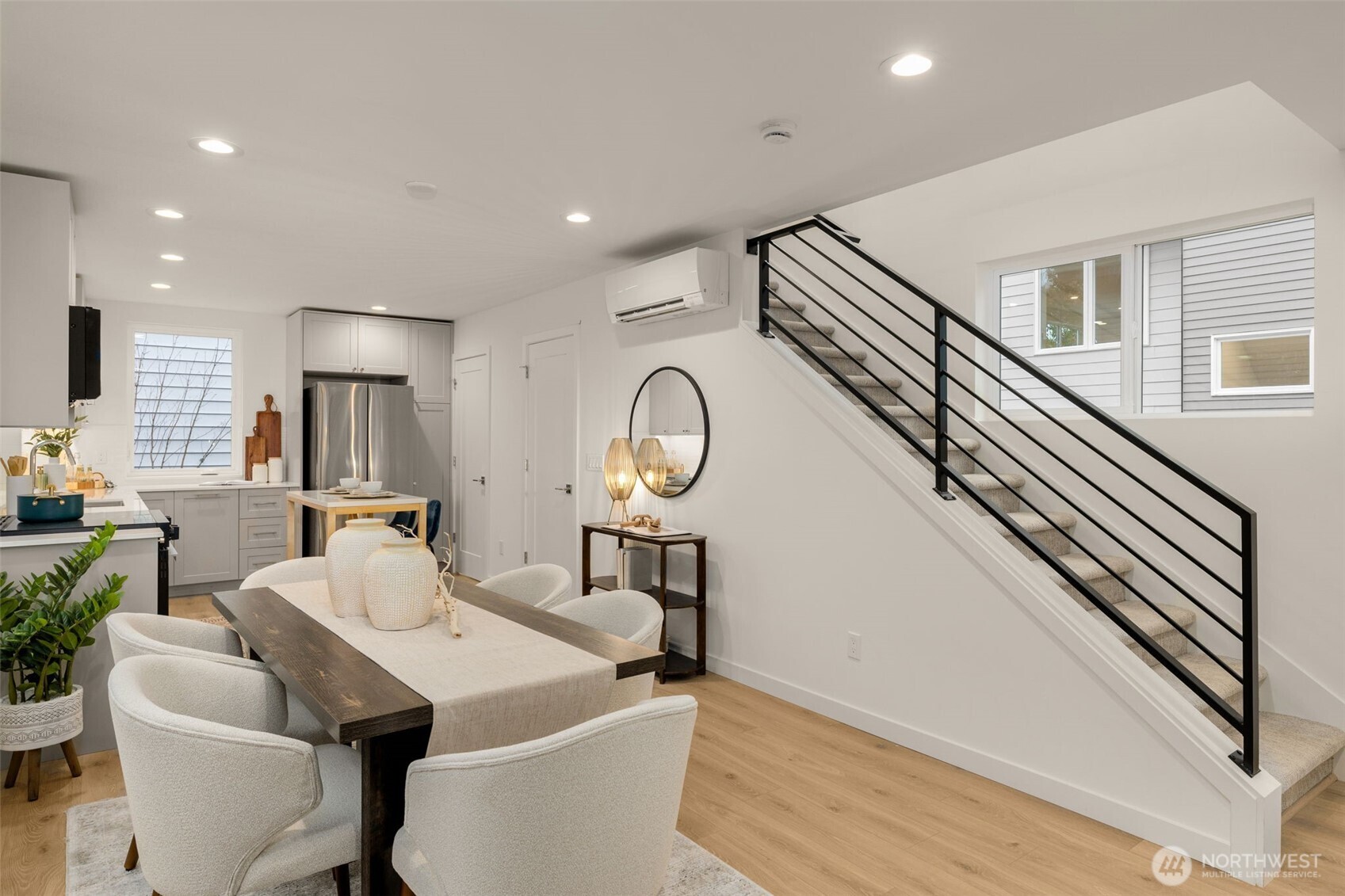 4411 21st Avenue Southwest Seattle, WA 98106 - Photo 7 of 25