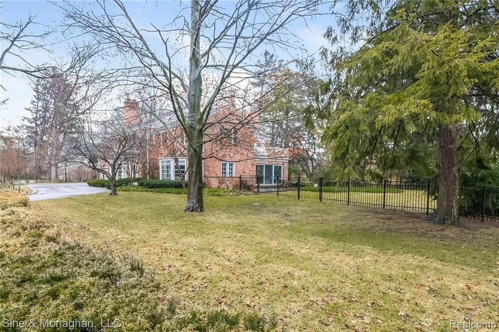 272 Ridge Road Grosse Pointe Farms, MI 48236 - Photo 52 of 53