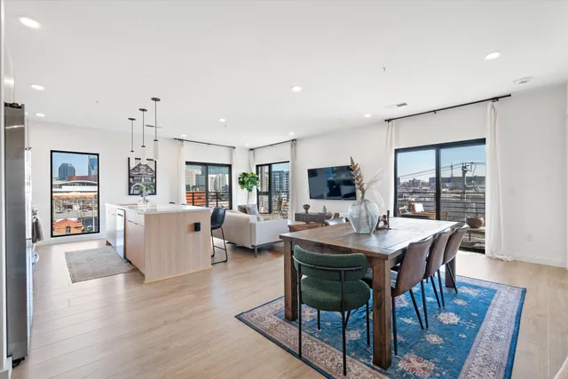 $1,425,000 | 635 7th Avenue South, Unit 309, Nashville, TN 37203
