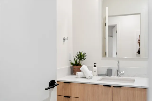 $1,425,000 | 635 7th Avenue South, Unit 309, Nashville, TN 37203