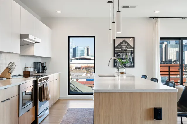 $1,425,000 | 635 7th Avenue South, Unit 309, Nashville, TN 37203