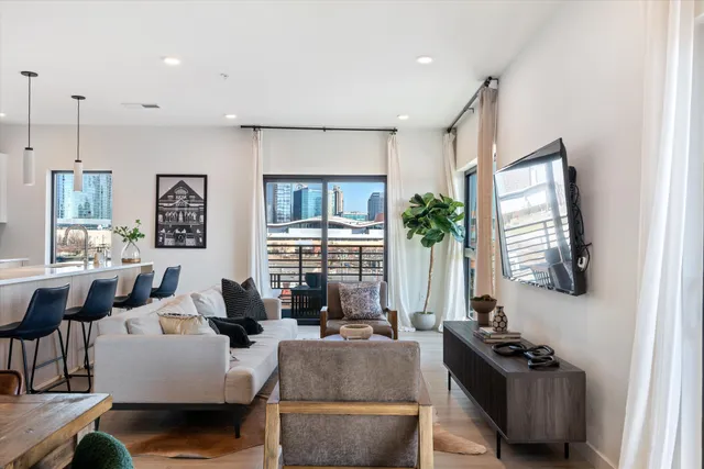 $1,425,000 | 635 7th Avenue South, Unit 309, Nashville, TN 37203
