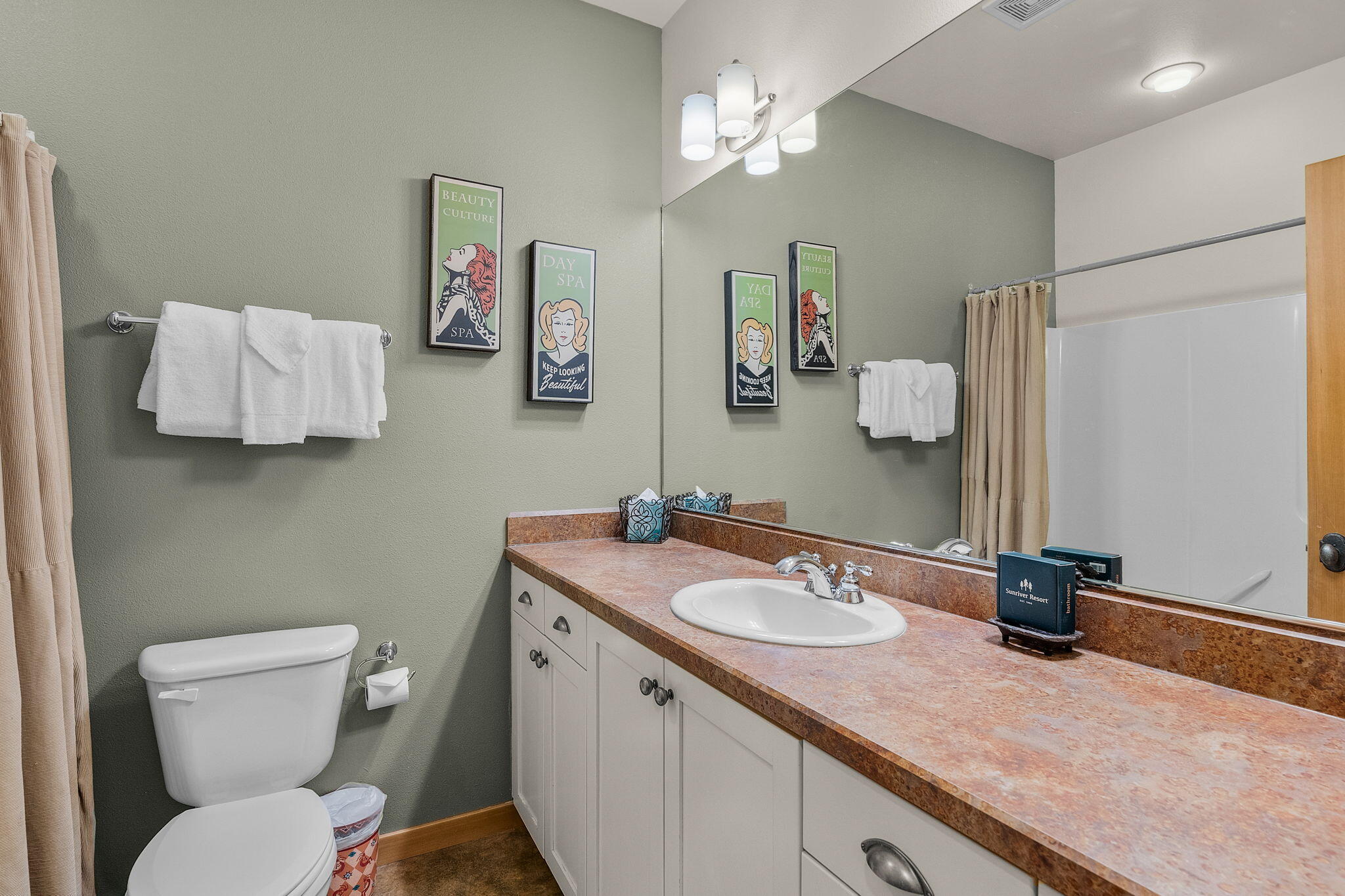 57124 Evergreen Loop, Unit 33 Sunriver, OR 97707 - Photo 35 of 37 50 2025_04_16_57124_evergreen_loop_sunri