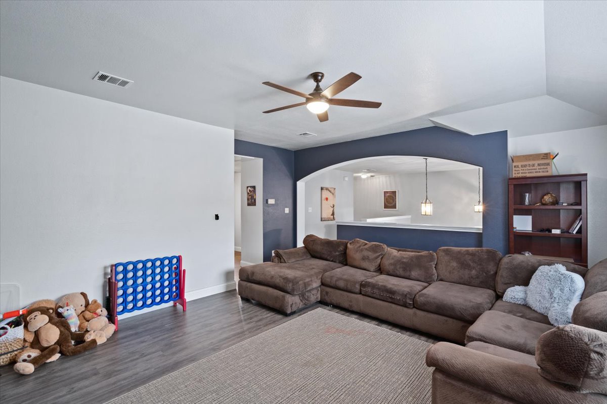 2338 Brookhollow Terrace Georgetown, TX 78626 - Photo 21 of 37 a living room with furniture