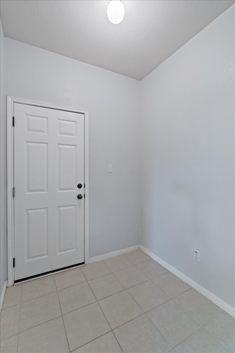 2338 Brookhollow Terrace Georgetown, TX 78626 - Photo 32 of 37 a view of an empty room