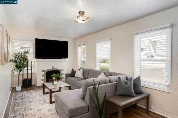$689,000 | 432 Gilger Avenue, Martinez, CA 94553