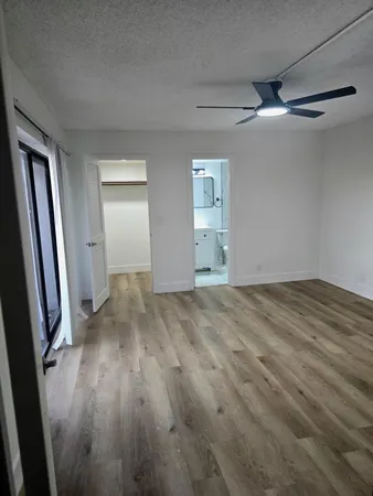 $2,550 | 4204 Waterview Circle, Palm Springs, FL 33461