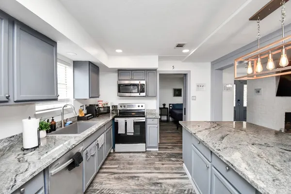 $9,500 | 15711 Creekhaven Drive, Houston, TX 77084