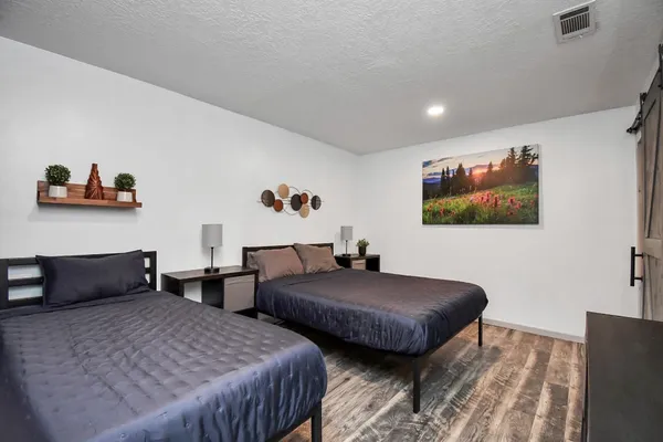 $9,500 | 15711 Creekhaven Drive, Houston, TX 77084