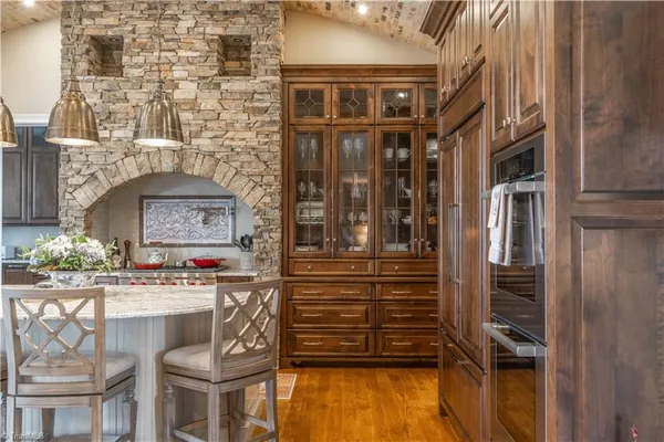 $1,695,000 | 7955 Valley View Drive, Clemmons, NC 27012