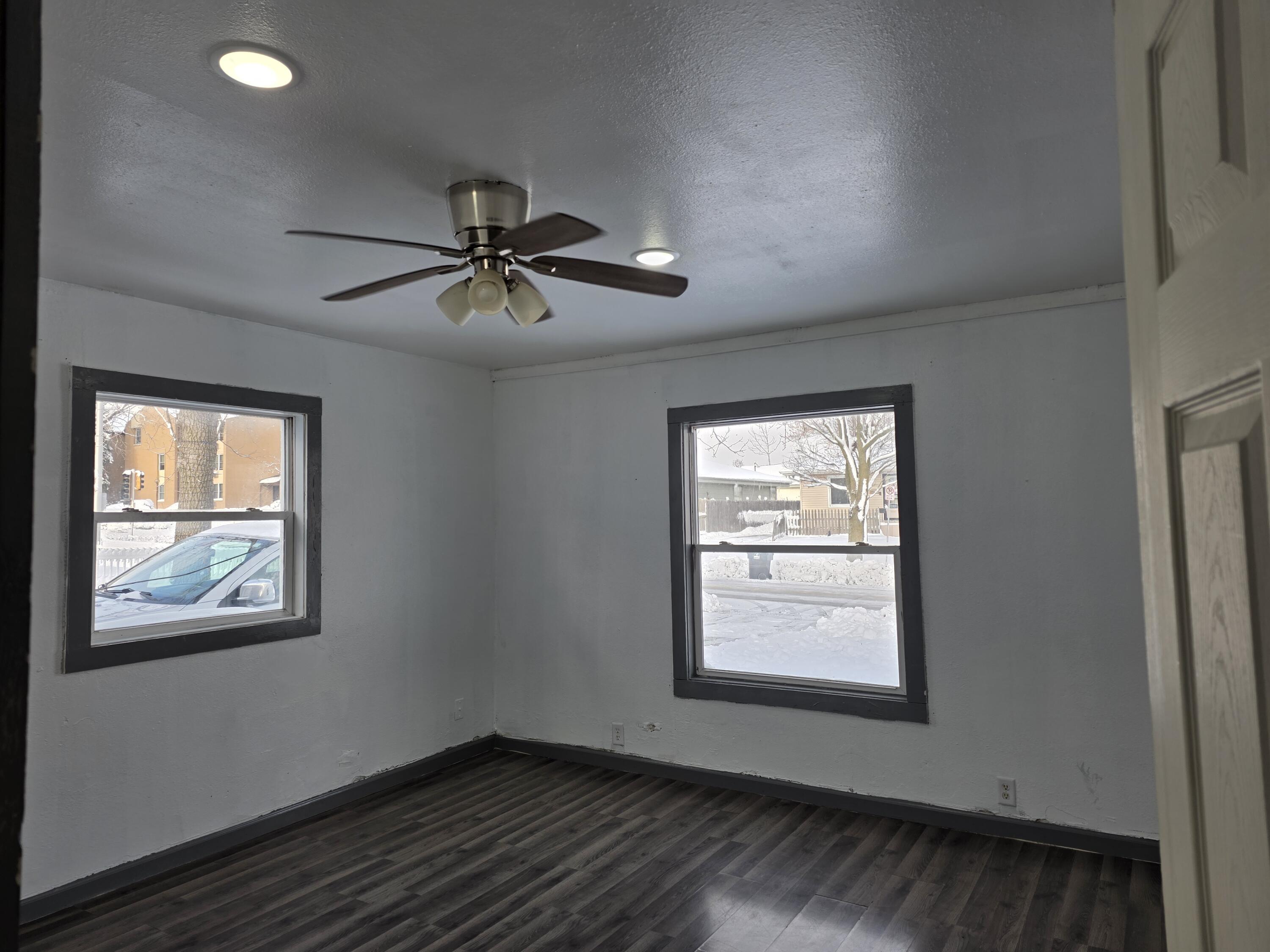 4615 Byrd Avenue Racine, WI 53405 - Photo 7 of 20 18179