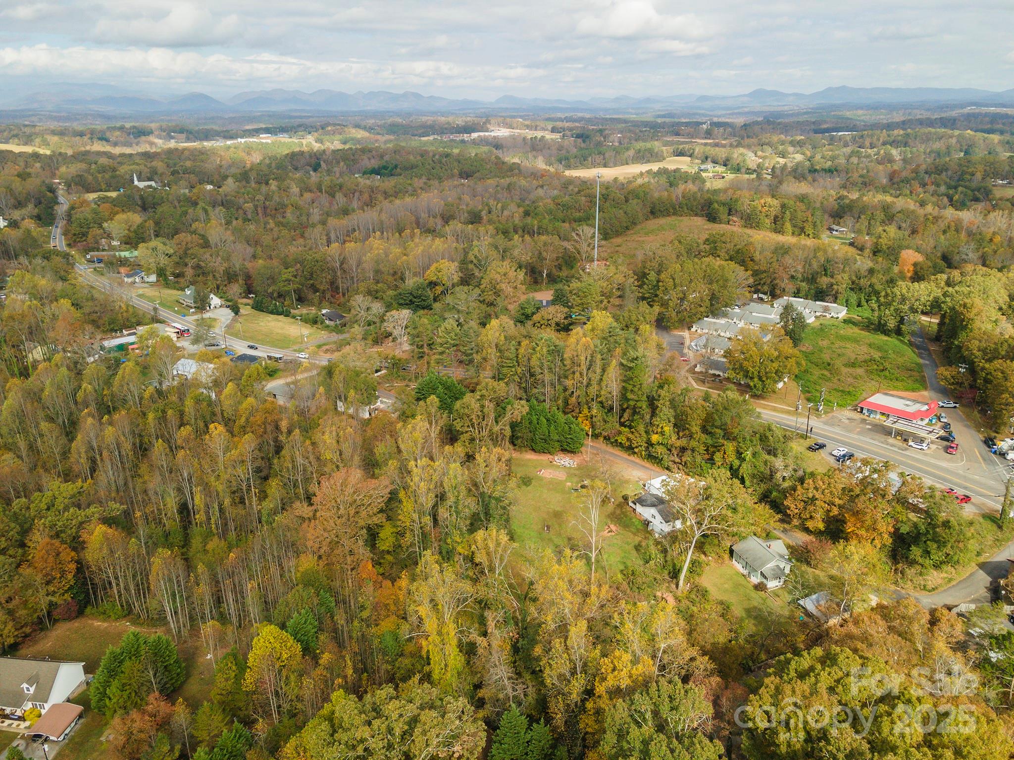 99999 Hickory Street Rutherfordton, NC 28139 - Photo 6 of 8 a view of city and ocean