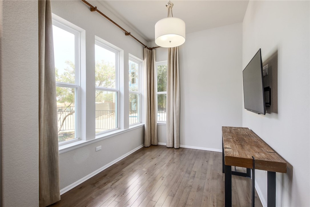 10303 Oldham Cove Austin, TX 78717 - Photo 11 of 26