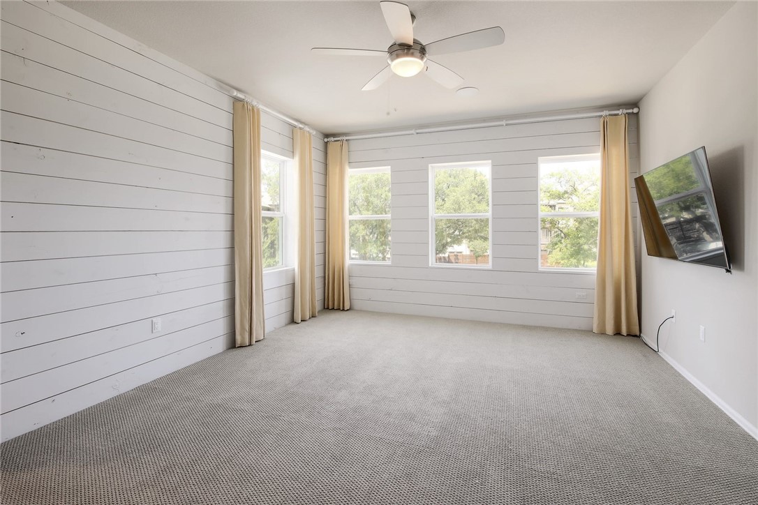 10303 Oldham Cove Austin, TX 78717 - Photo 12 of 26