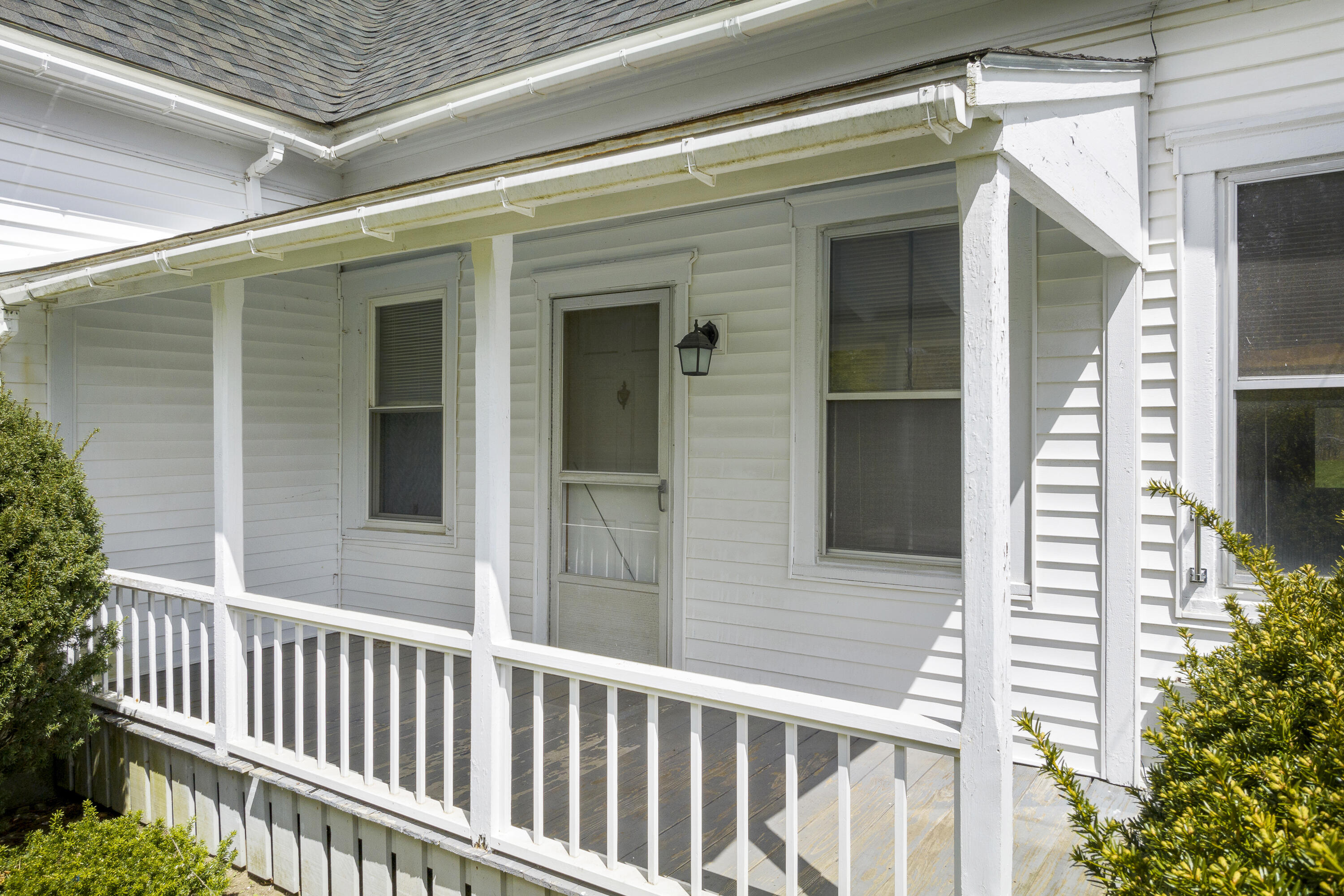 1084 Bremen Road Waldoboro, ME 04572 - Photo 6 of 42 1084 Bremen Rd, Waldoboro, ME-17