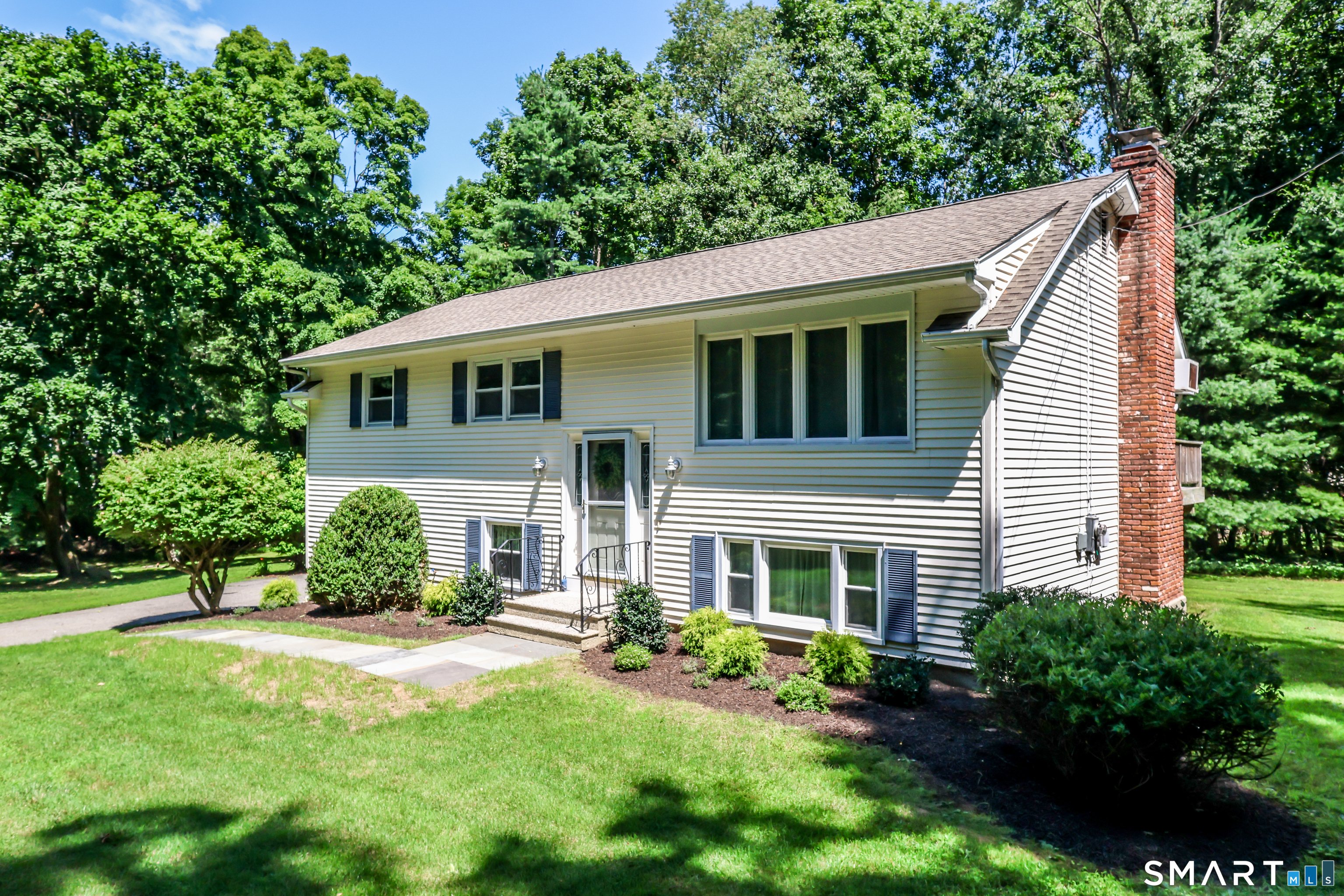 4 Beaver Bog Road New Fairfield, CT 06812 - Photo 29 of 38